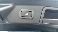 Land Rover Range Rover Velar 2.0 D200 R-Dynamic SE 5dr Auto Diesel Estate